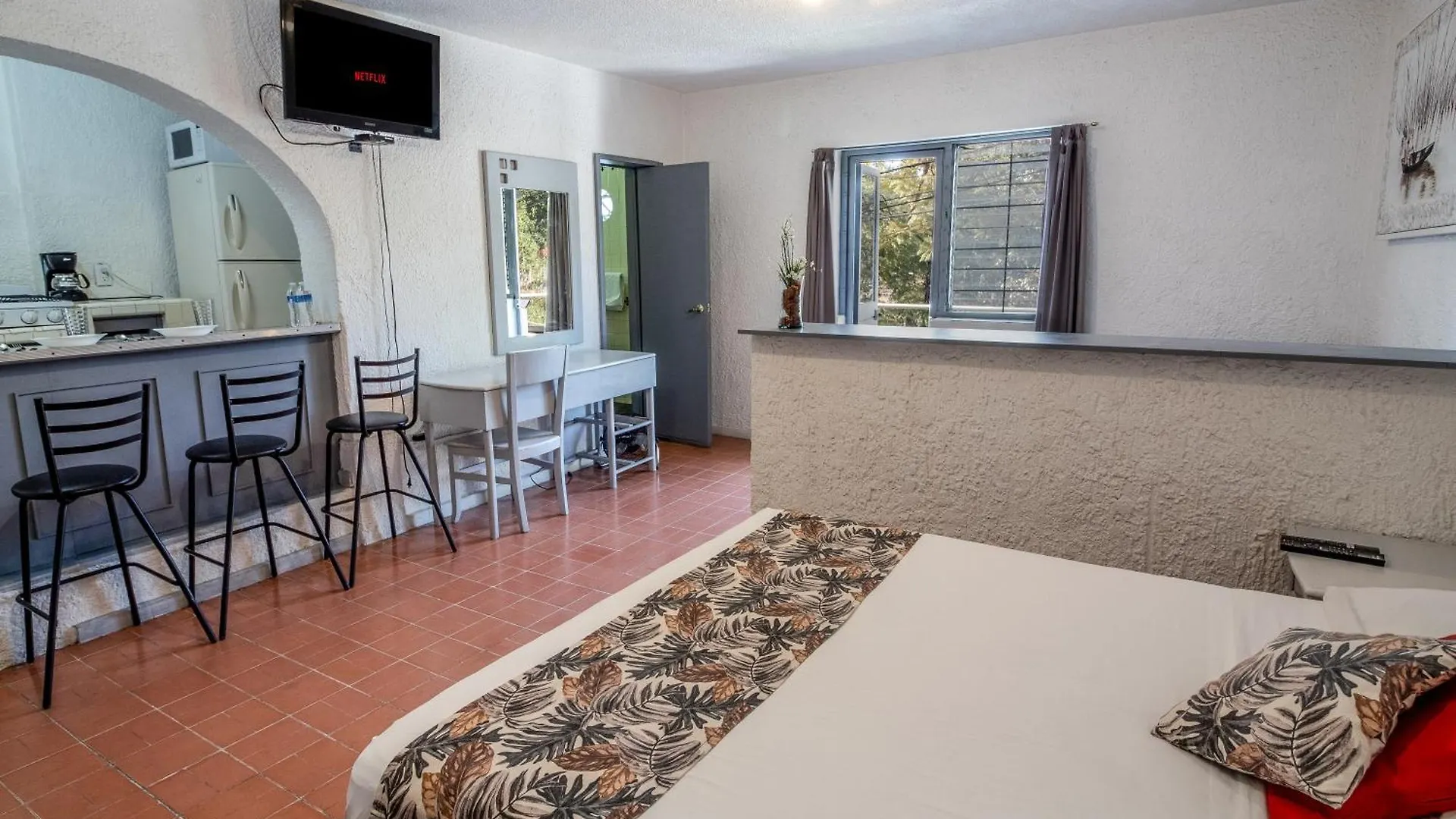 Suite/ terraza en la glorieta chapalita Guadalajara Apartamento